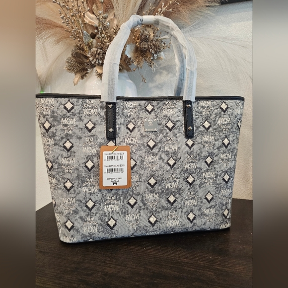 MCM Black and Gray Aren Tote - Picture 2 of 13